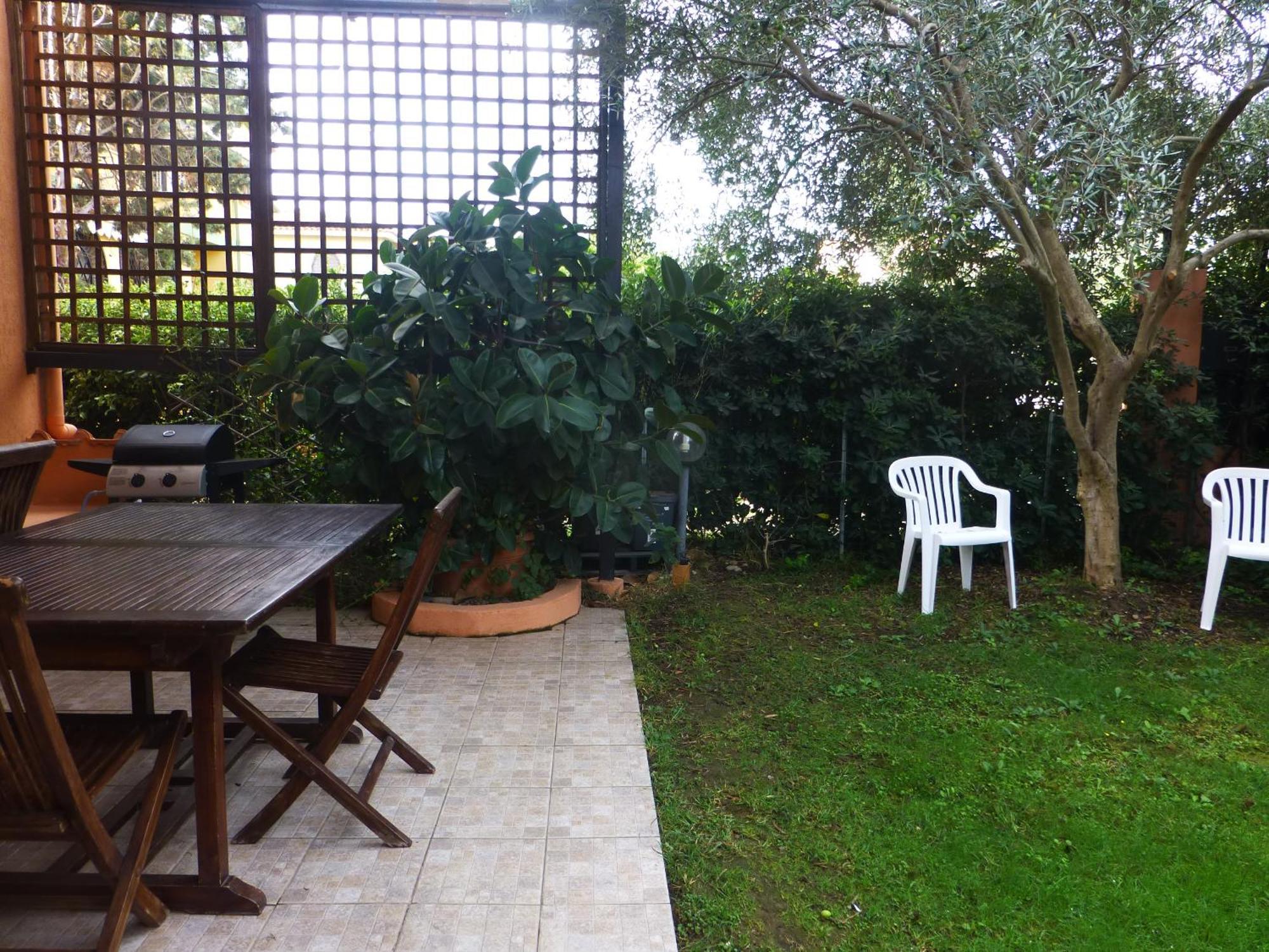 Casa Vacanza Appartamenti Al Mare Capoterra Exterior photo